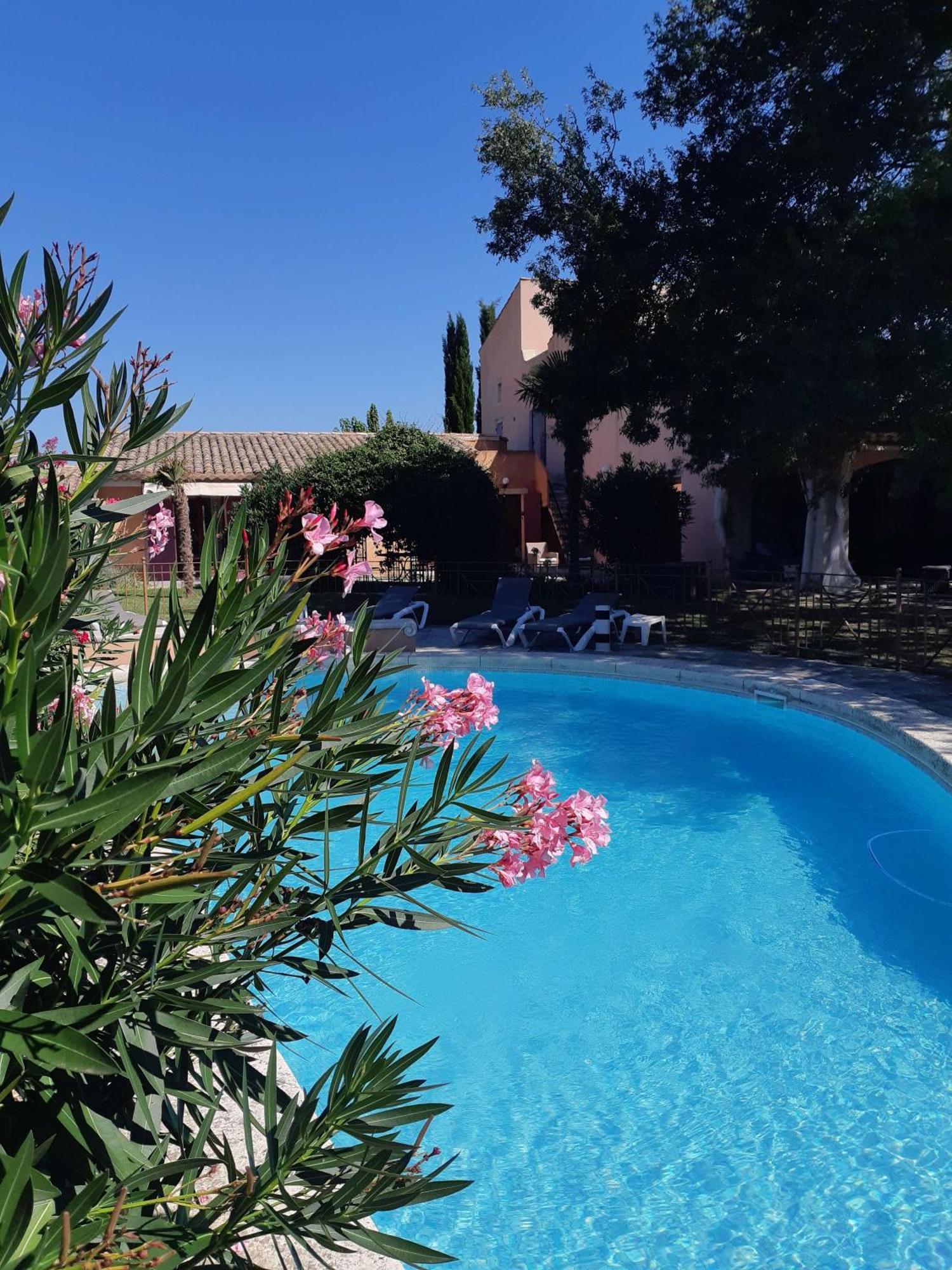 Chambres D'Hotes, B&B La Musardiere Alba-la-Romaine Екстериор снимка