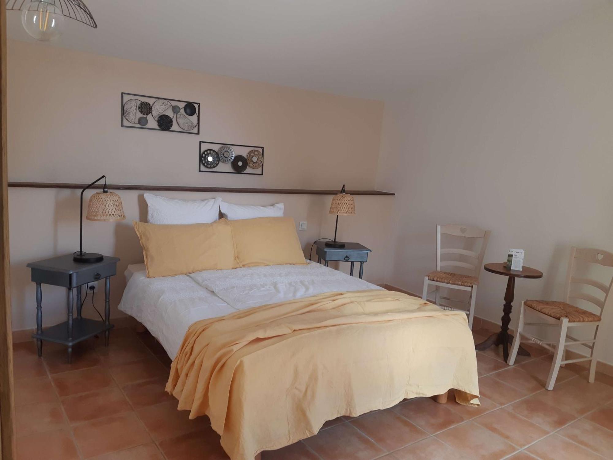 Chambres D'Hotes, B&B La Musardiere Alba-la-Romaine Екстериор снимка